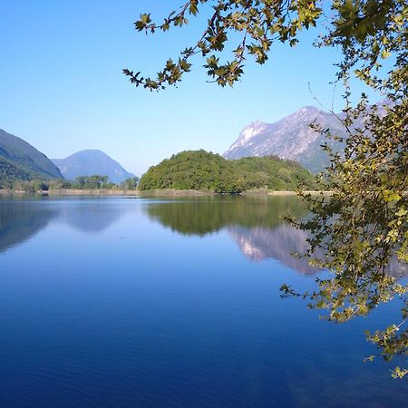 Villaggio Turistico Il Lago Dorato Carlazzo Εξωτερικό φωτογραφία