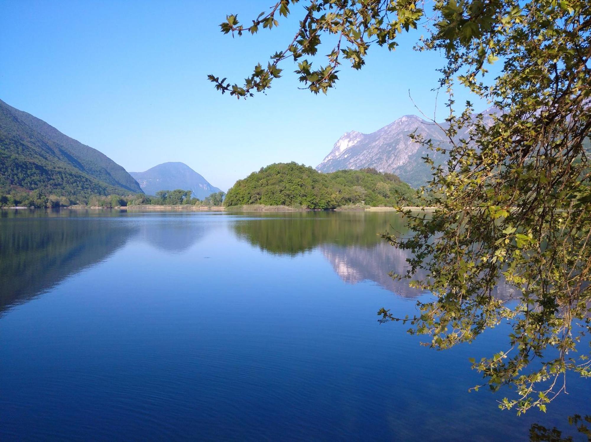 Villaggio Turistico Il Lago Dorato Carlazzo Εξωτερικό φωτογραφία